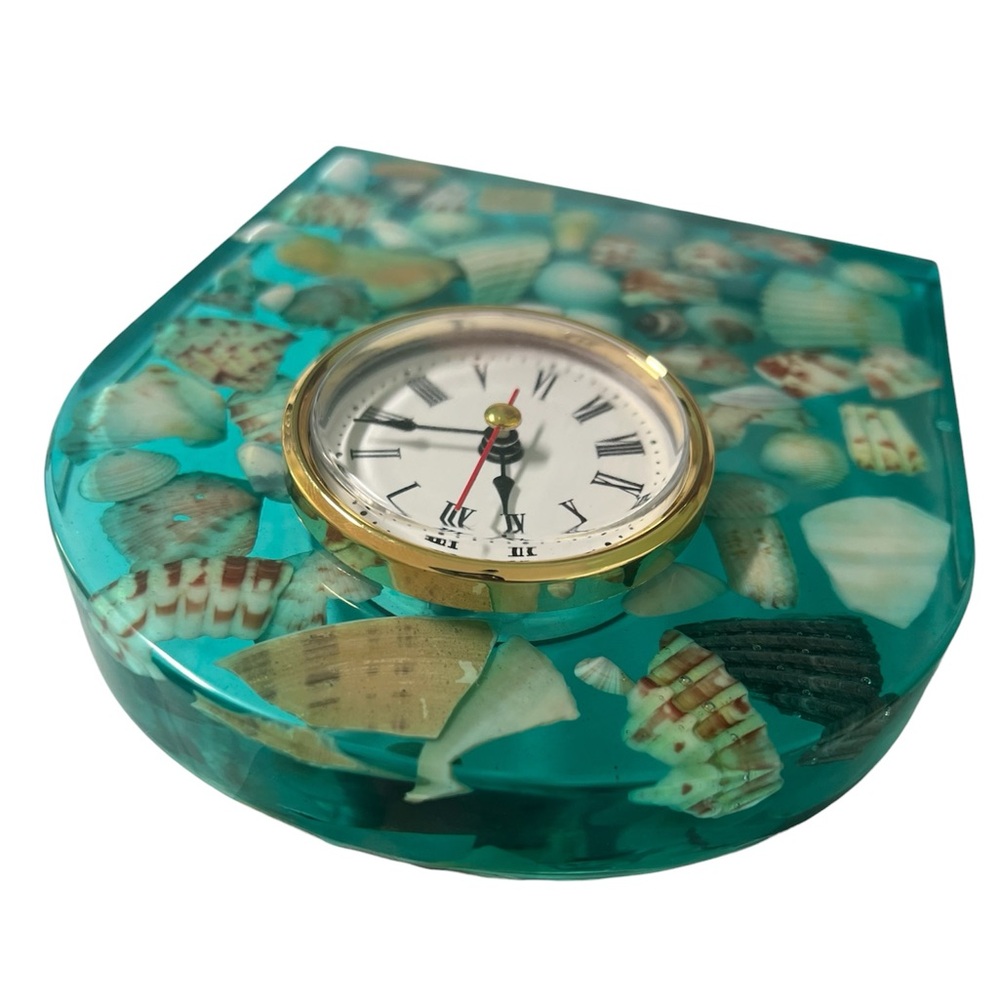 Handmade Epoxy Resin Seashell Accent Clock Gathered from Pensacola Beach, Fl - Picture 5 of 8